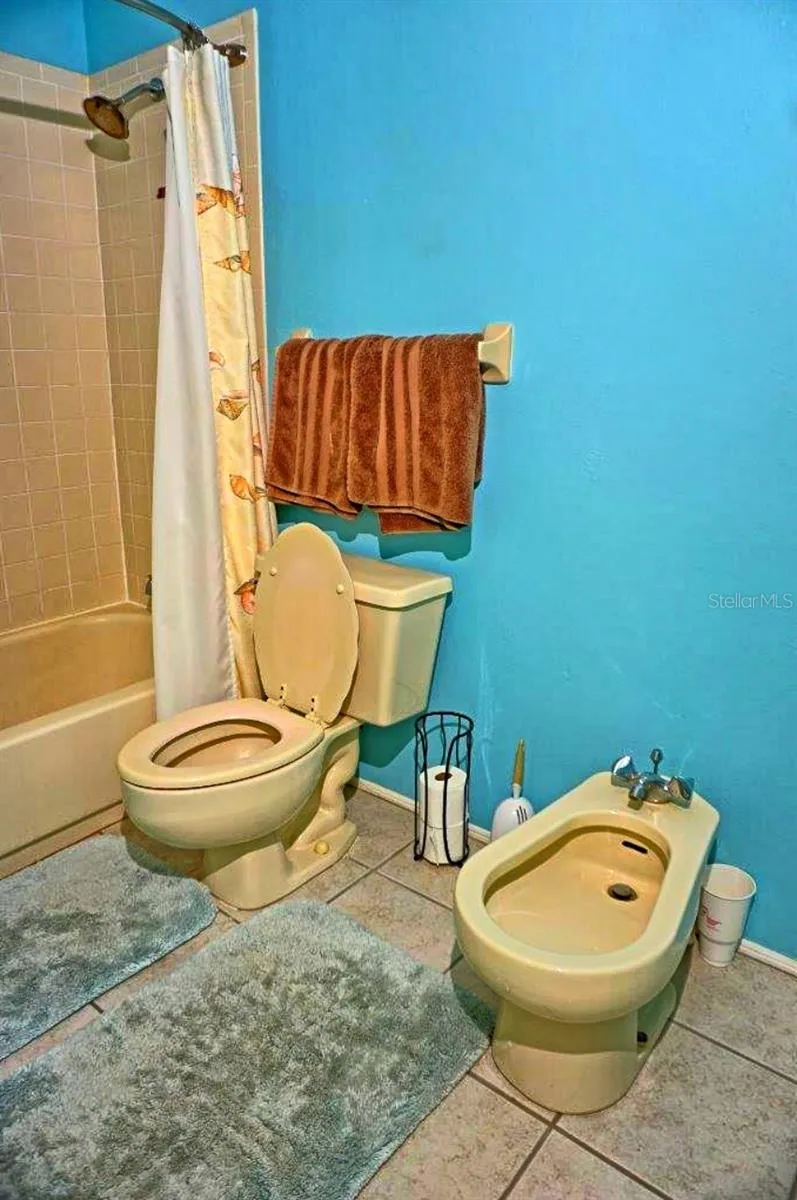 2051 VISTA DEL SOL CIRCLE #202 Lutz, FL 33558