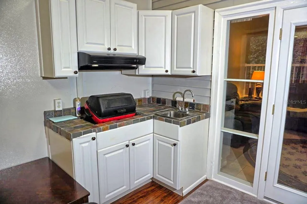 2051 VISTA DEL SOL CIRCLE #202 Lutz, FL 33558
