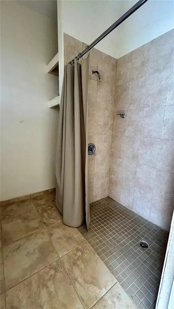 557 VILLA BORINQUEN Vieques, PR 00765