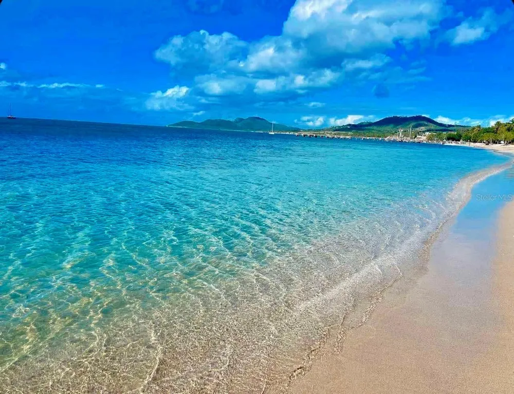 557 VILLA BORINQUEN Vieques, PR 00765