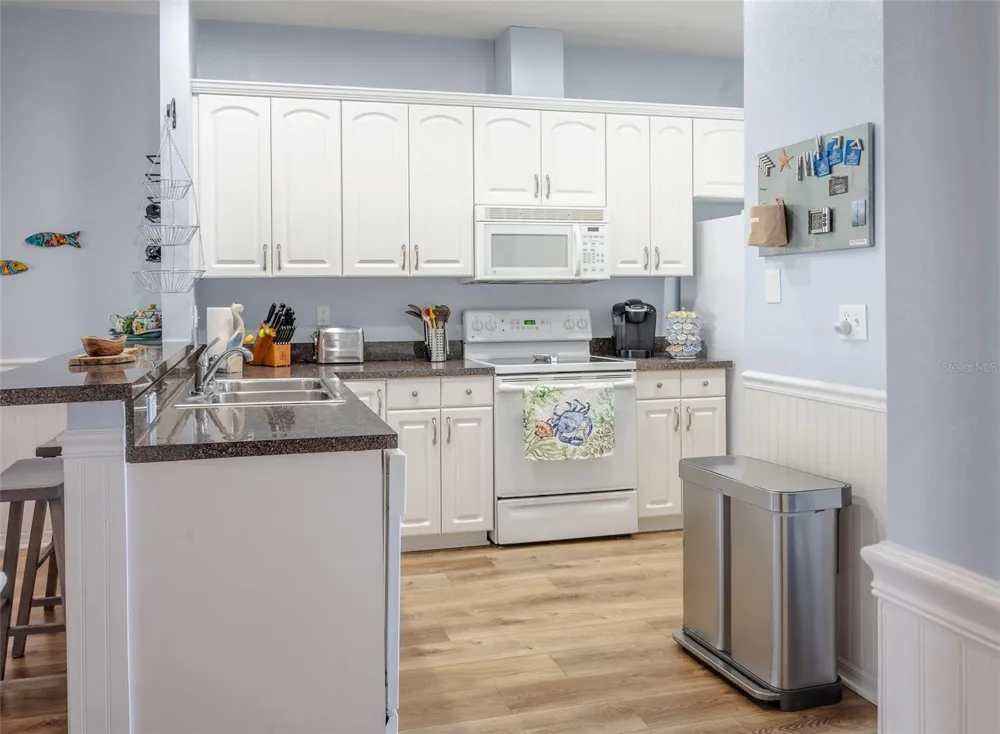 502 MAIN STREET #207 Horseshoe Beach, FL 32648