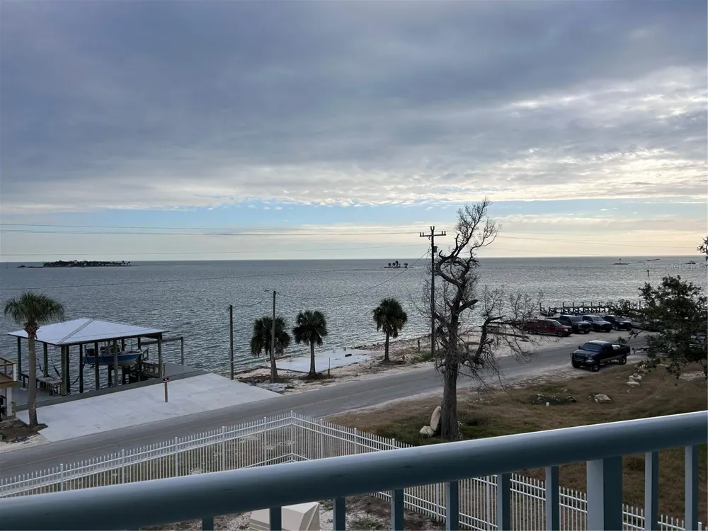 502 MAIN STREET #207 Horseshoe Beach, FL 32648