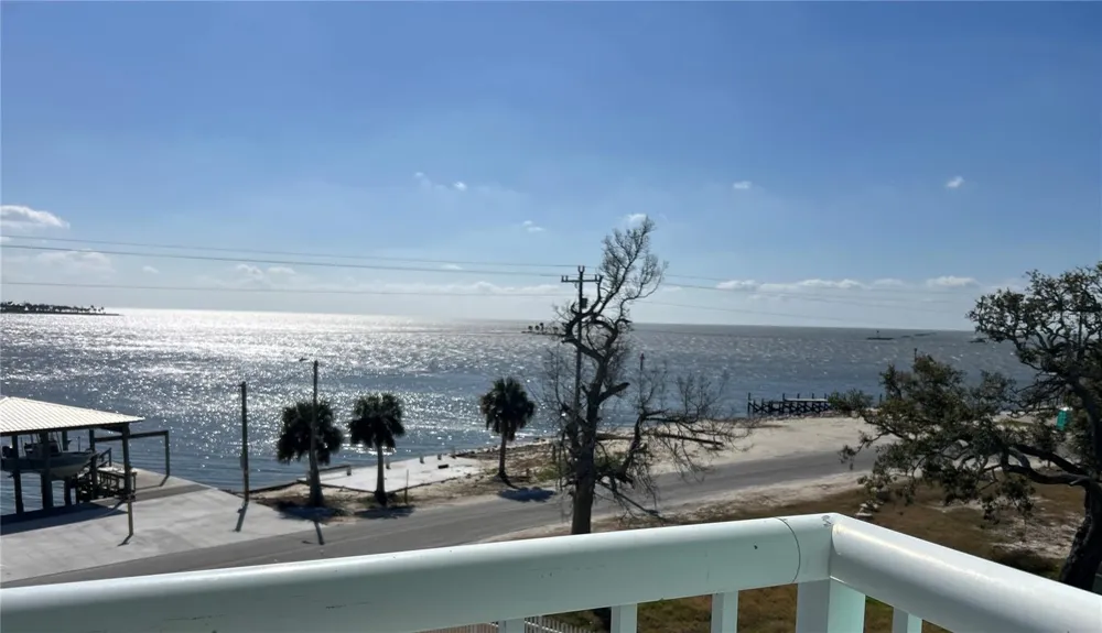 502 MAIN STREET #207 Horseshoe Beach, FL 32648