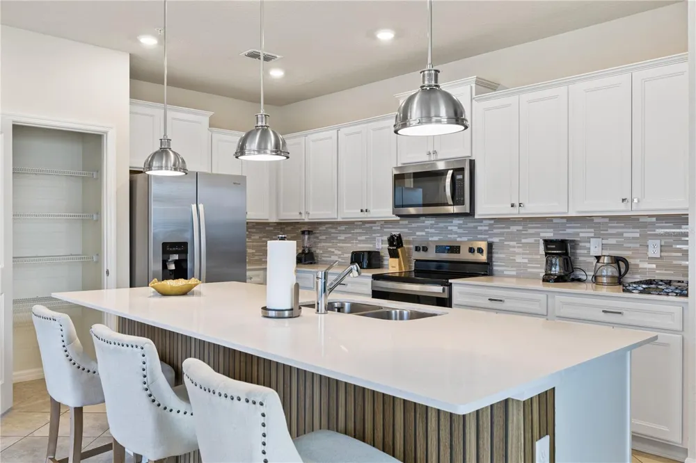 1277 BLUE ISLAND DRIVE Clermont, FL 34714