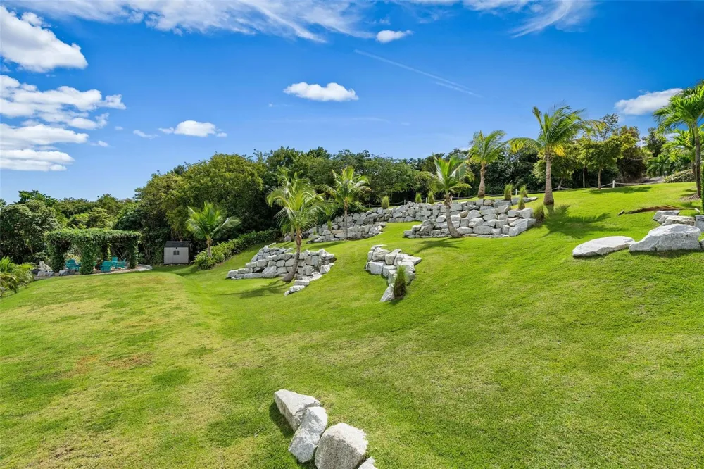 _ ROBLE VALLEY #12 / 13 Humacao, PR 00791