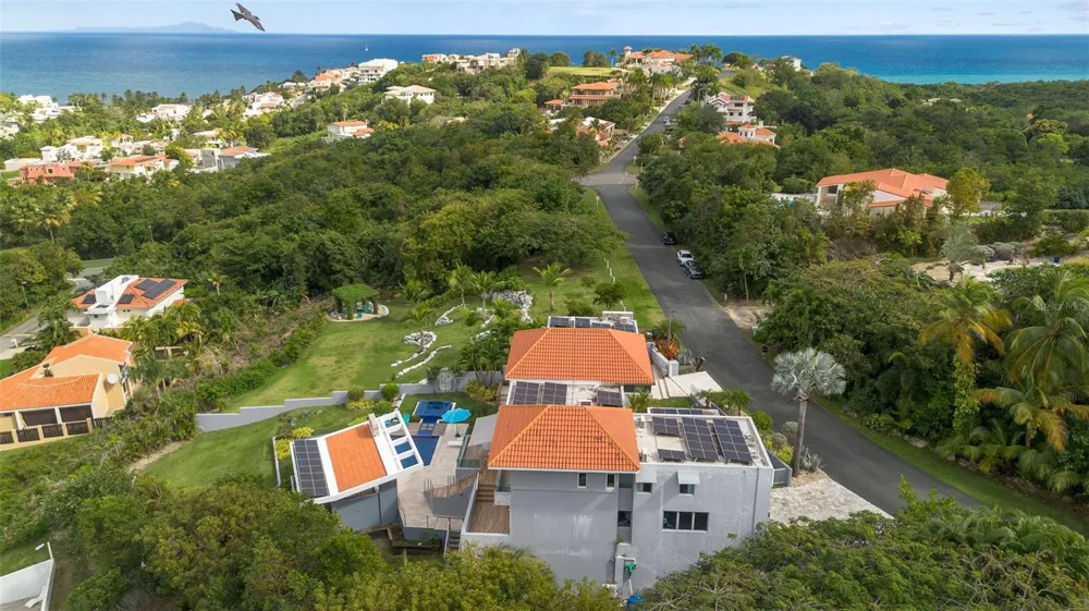 _ ROBLE VALLEY #12 / 13 Humacao, PR 00791