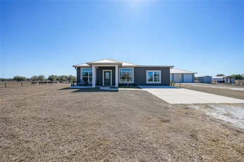 2481 NE FAYE TERRACE