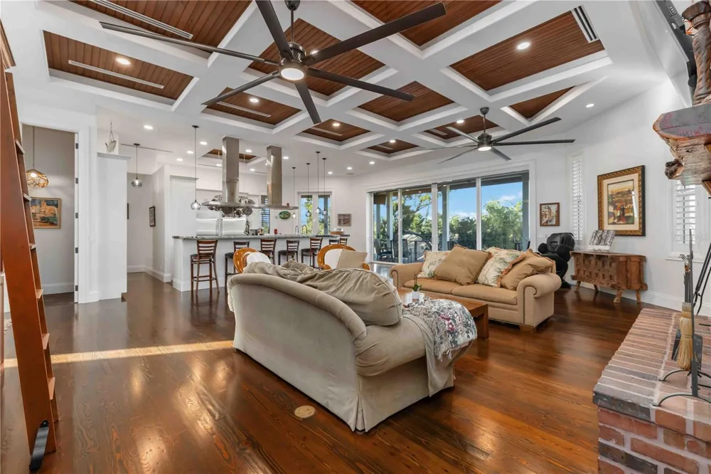 6680 GULF OF MEXICO DRIVE Longboat Key, FL 34228