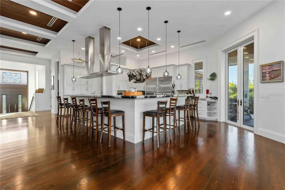 6680 GULF OF MEXICO DRIVE Longboat Key, FL 34228