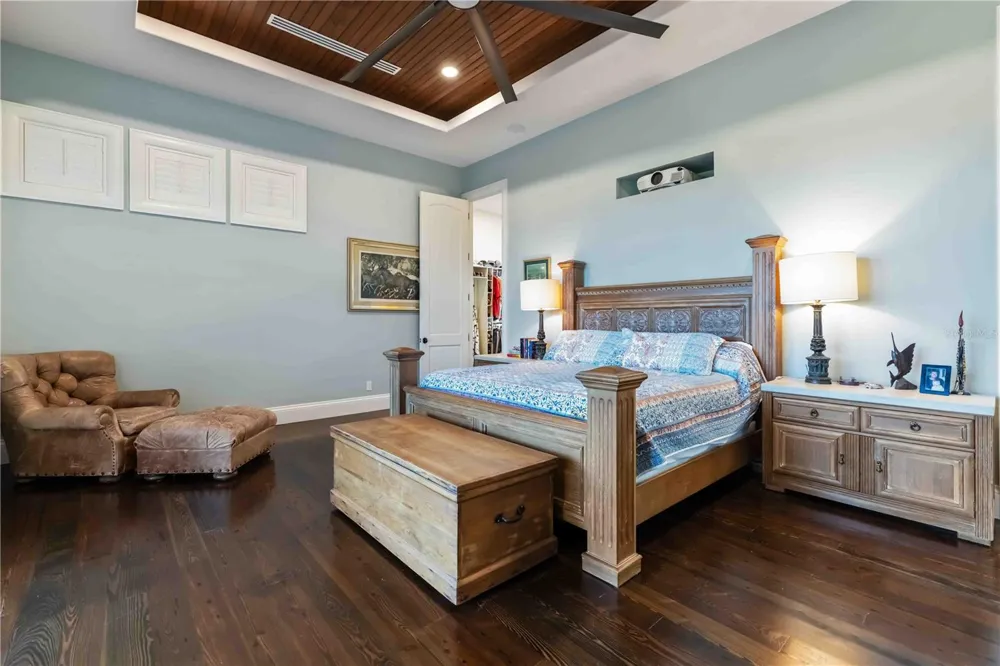 6680 GULF OF MEXICO DRIVE Longboat Key, FL 34228