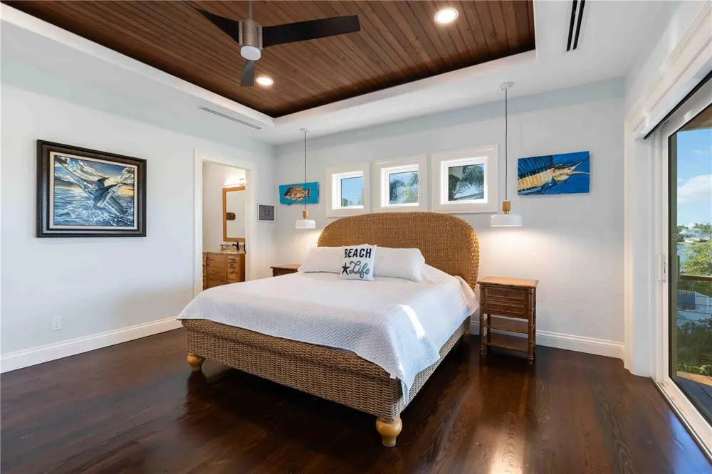 6680 GULF OF MEXICO DRIVE Longboat Key, FL 34228
