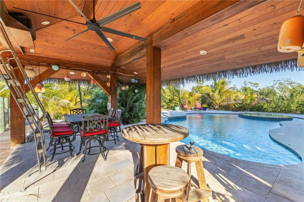 6680 GULF OF MEXICO DRIVE Longboat Key, FL 34228