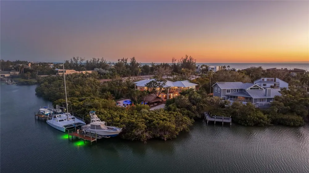 6680 GULF OF MEXICO DRIVE Longboat Key, FL 34228