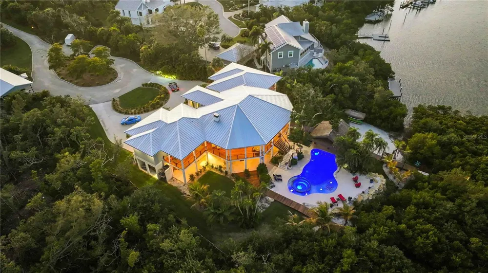 6680 GULF OF MEXICO DRIVE Longboat Key, FL 34228