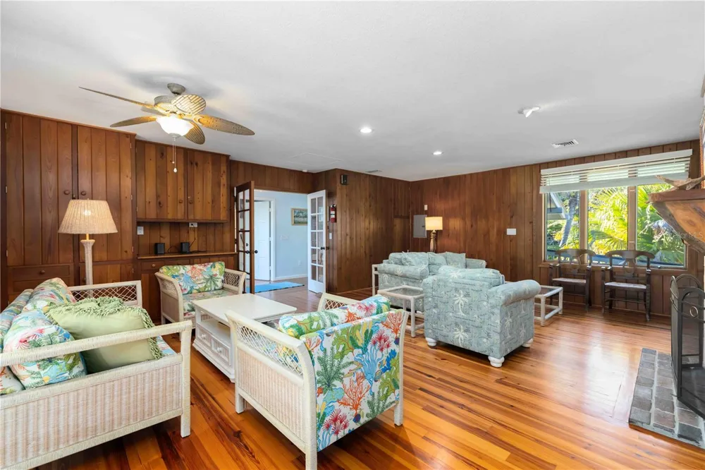 6680 GULF OF MEXICO DRIVE Longboat Key, FL 34228