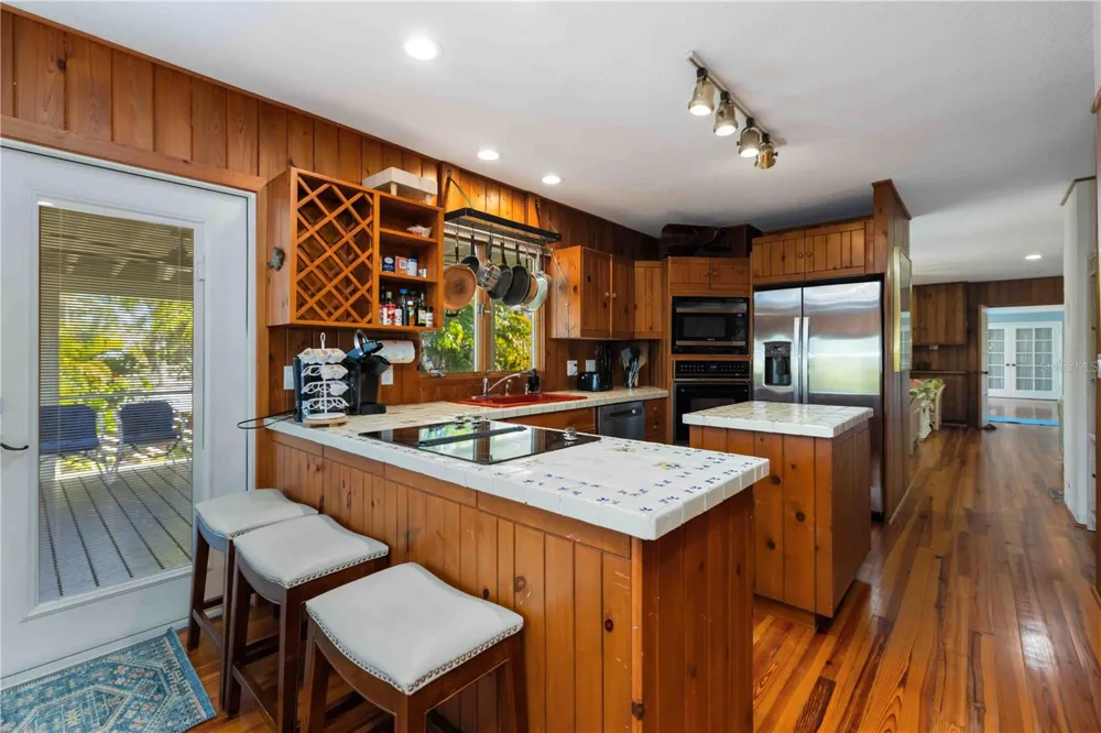 6680 GULF OF MEXICO DRIVE Longboat Key, FL 34228