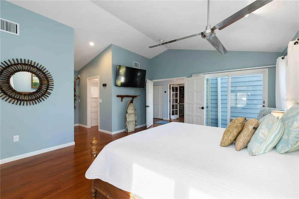 6680 GULF OF MEXICO DRIVE Longboat Key, FL 34228