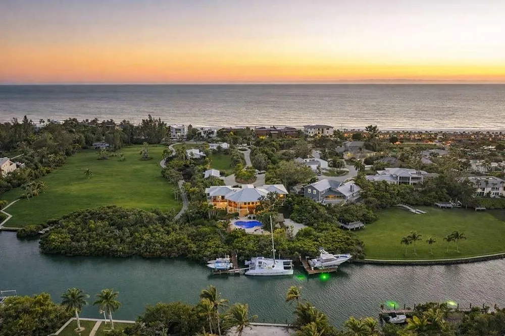6680 GULF OF MEXICO DRIVE Longboat Key, FL 34228