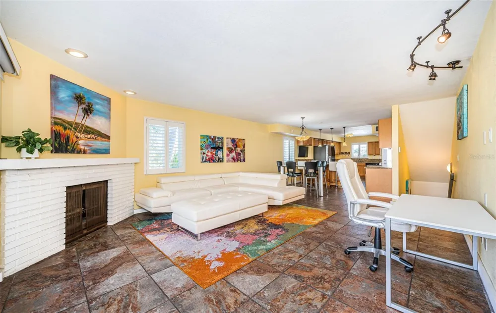 12274 1ST STREET W #8 Treasure Island, FL 33706