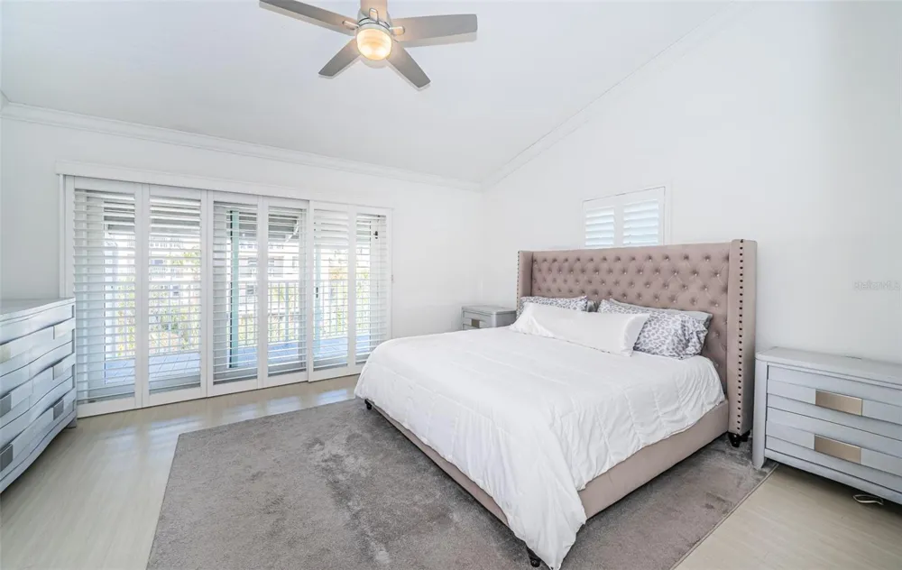 12274 1ST STREET W #8 Treasure Island, FL 33706