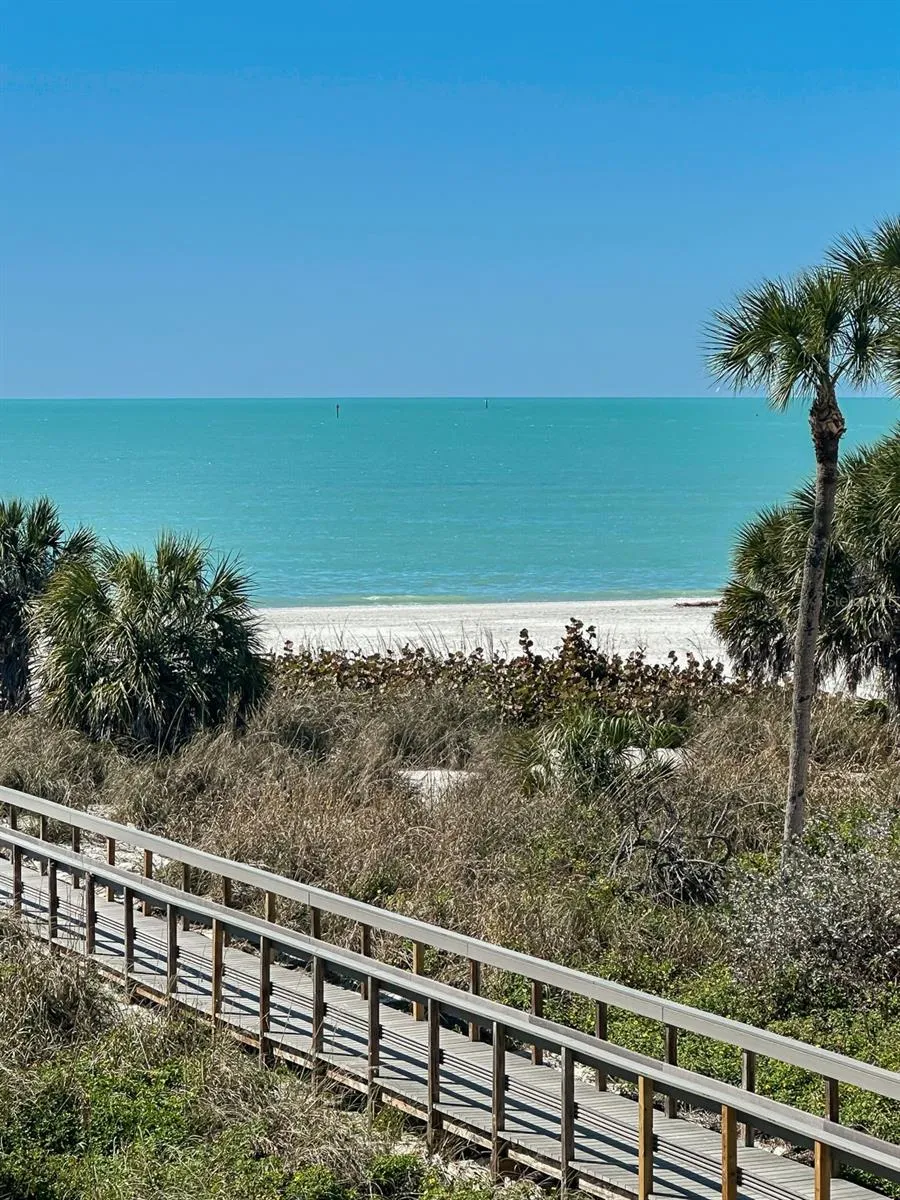 12274 1ST STREET W #8 Treasure Island, FL 33706