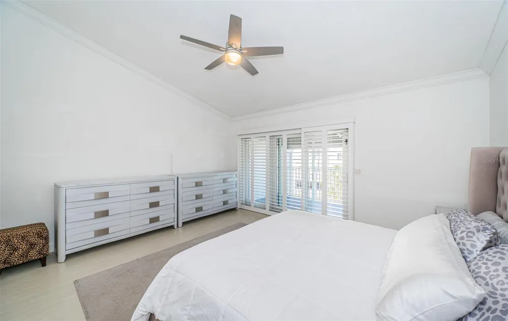 12274 1ST STREET W #8 Treasure Island, FL 33706