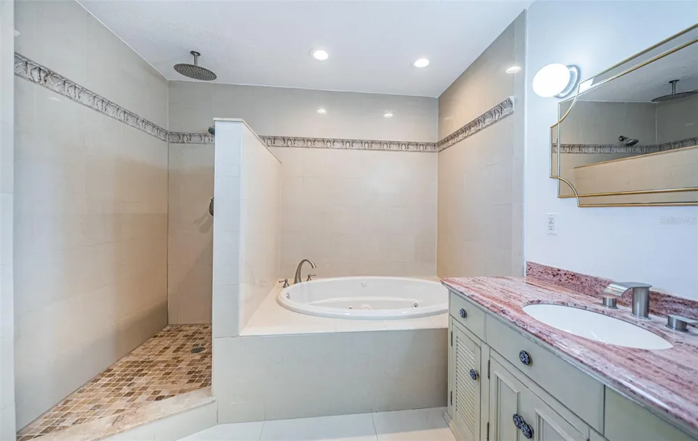 12274 1ST STREET W #8 Treasure Island, FL 33706
