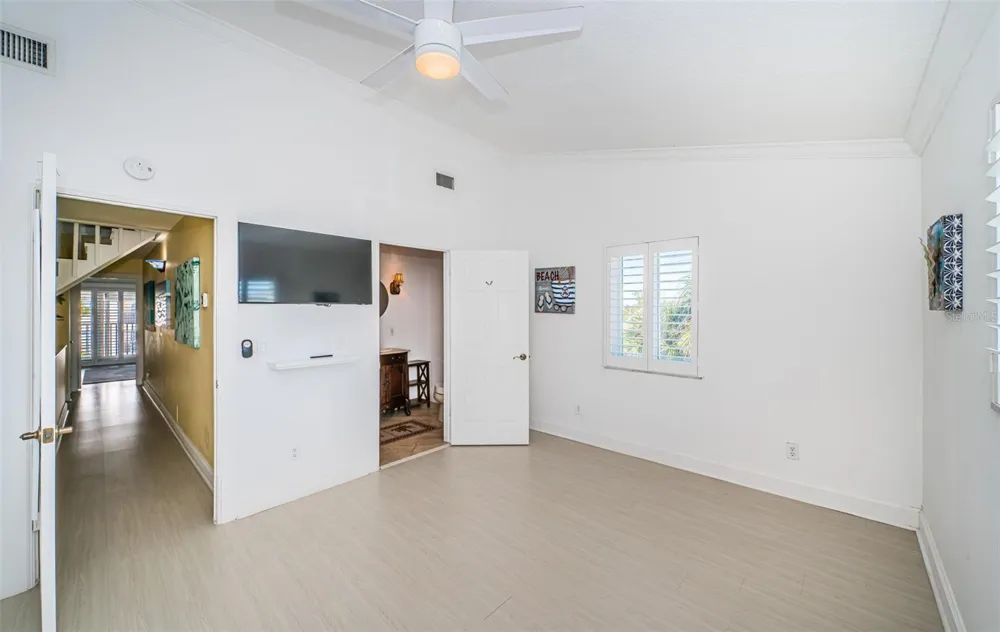 12274 1ST STREET W #8 Treasure Island, FL 33706
