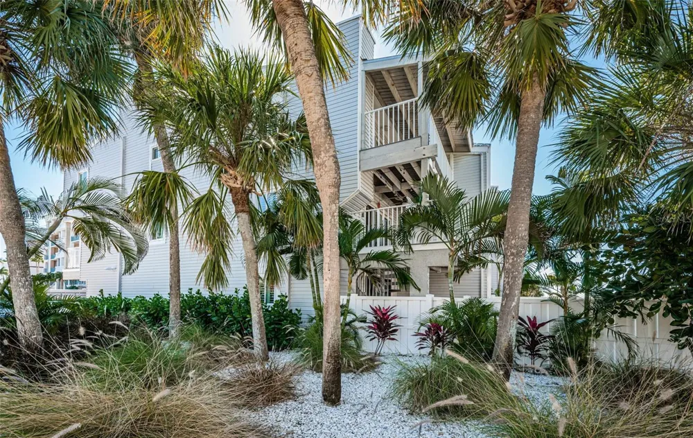12274 1ST STREET W #8 Treasure Island, FL 33706