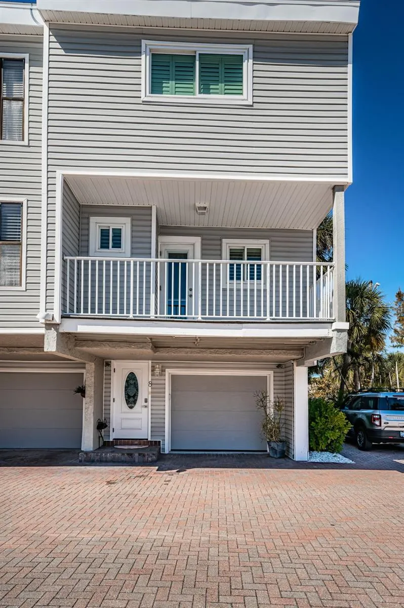 12274 1ST STREET W #8 Treasure Island, FL 33706
