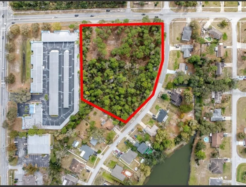 1370 COURTLAND BLVD Deltona, FL 32738