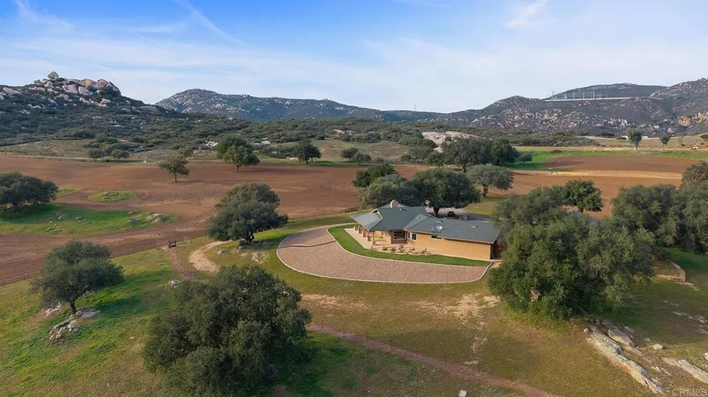 21916 JAPATUL LANE Alpine, CA 91901