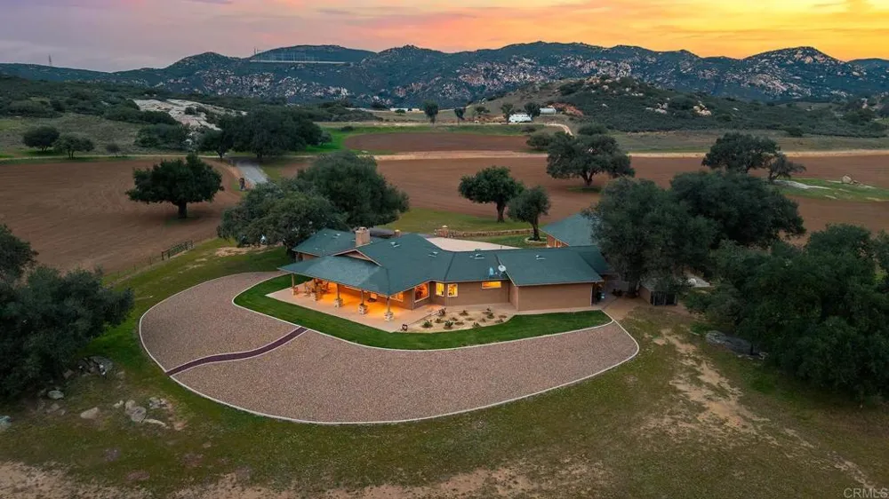 21916 JAPATUL LANE Alpine, CA 91901