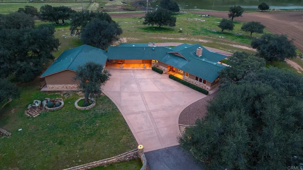21916 JAPATUL LANE Alpine, CA 91901