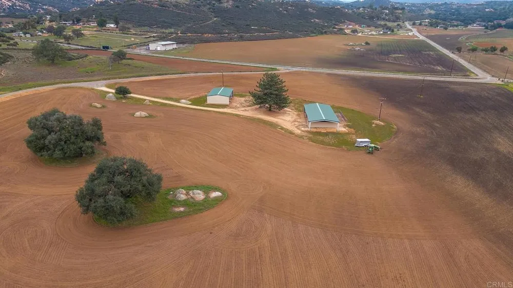 21916 JAPATUL LANE Alpine, CA 91901