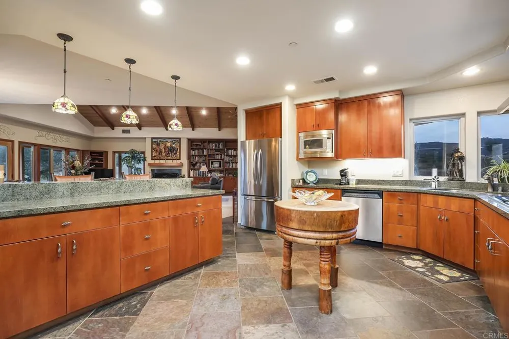 21916 JAPATUL LANE Alpine, CA 91901