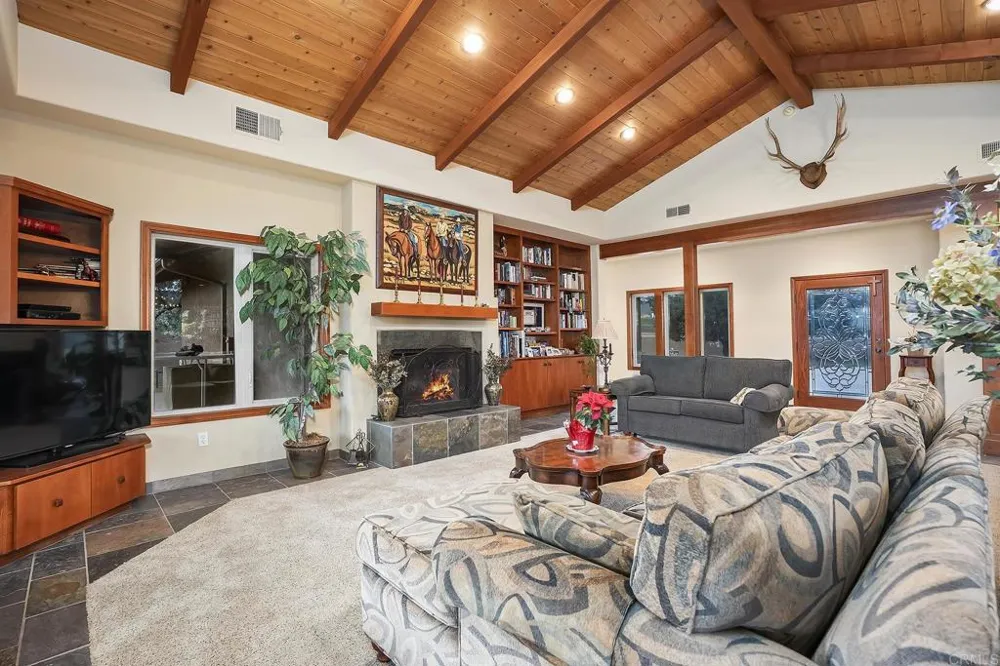 21916 JAPATUL LANE Alpine, CA 91901