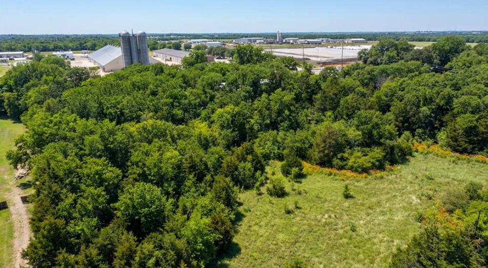 648 E Pleasant Run Road Lancaster, TX 75146