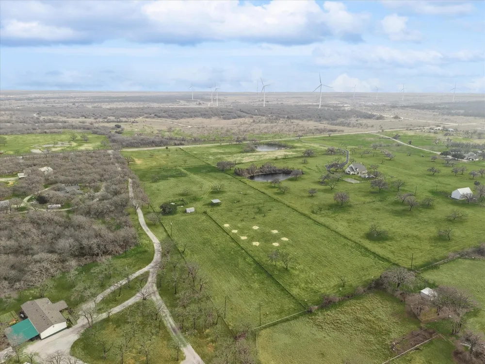 Fm 4 Jacksboro, TX 76458