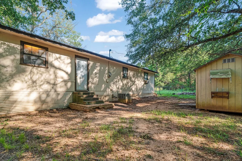 3875 US Highway 271 Highway Powderly, TX 75473