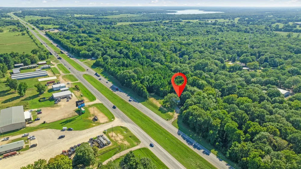 3875 US Highway 271 Highway Powderly, TX 75473