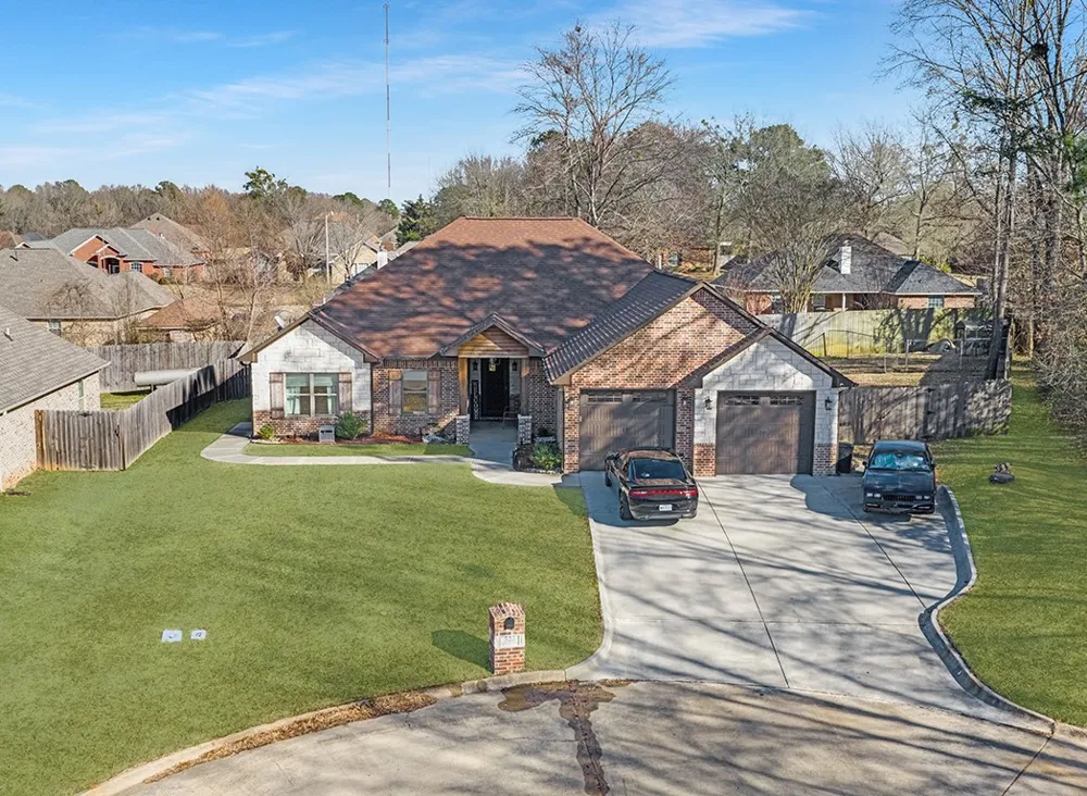 523 Mitchell Ryan Wake Village, TX 75501
