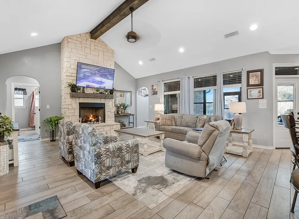 523 Mitchell Ryan Wake Village, TX 75501