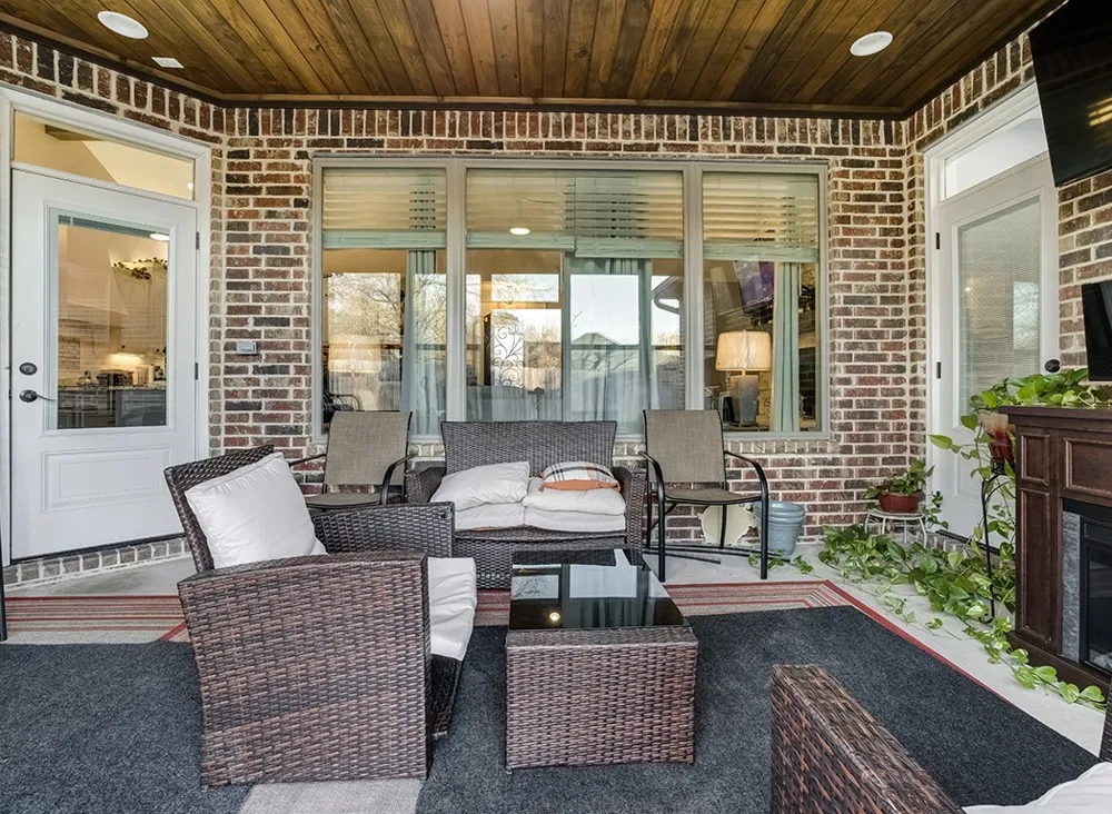 523 Mitchell Ryan Wake Village, TX 75501