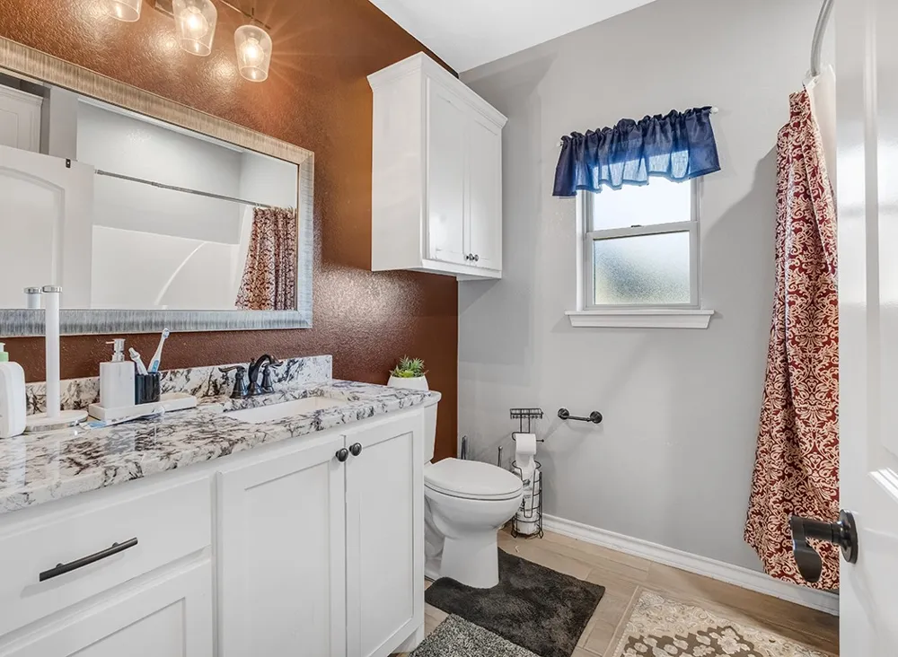523 Mitchell Ryan Wake Village, TX 75501