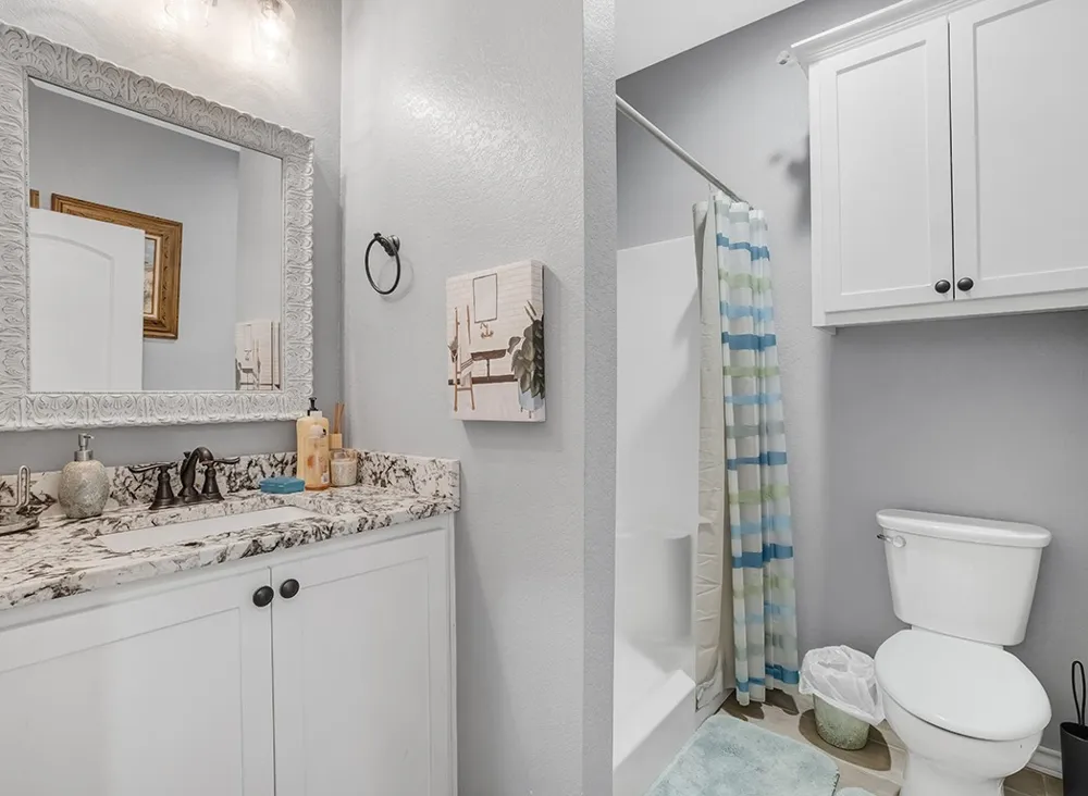523 Mitchell Ryan Wake Village, TX 75501