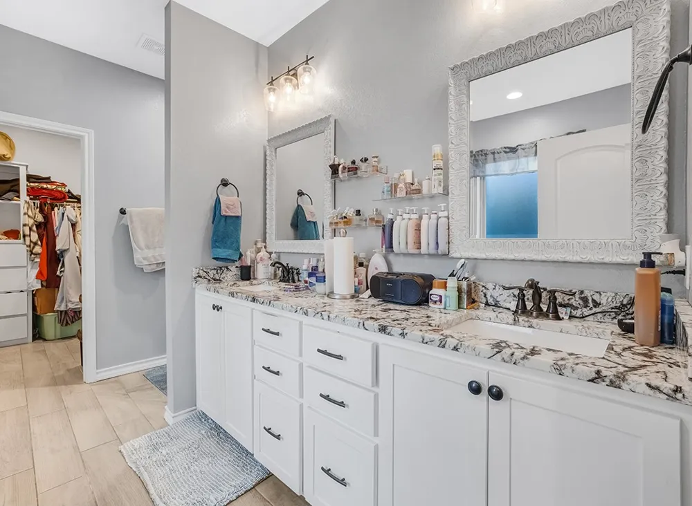 523 Mitchell Ryan Wake Village, TX 75501