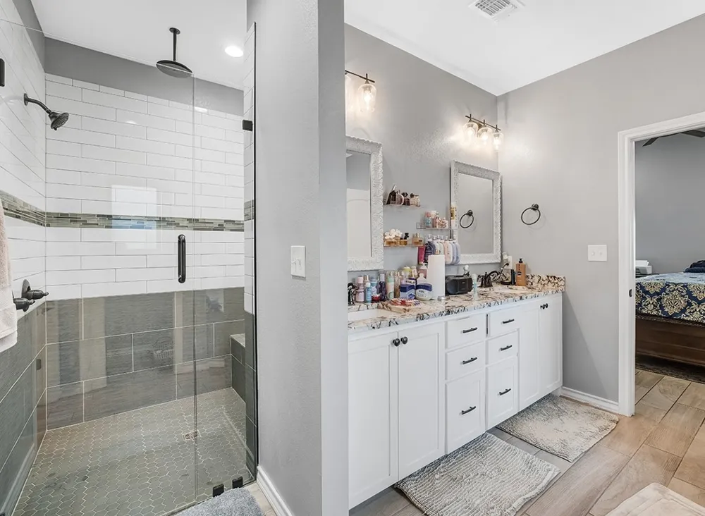 523 Mitchell Ryan Wake Village, TX 75501