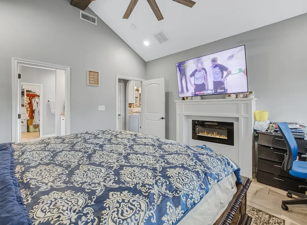 523 Mitchell Ryan Wake Village, TX 75501
