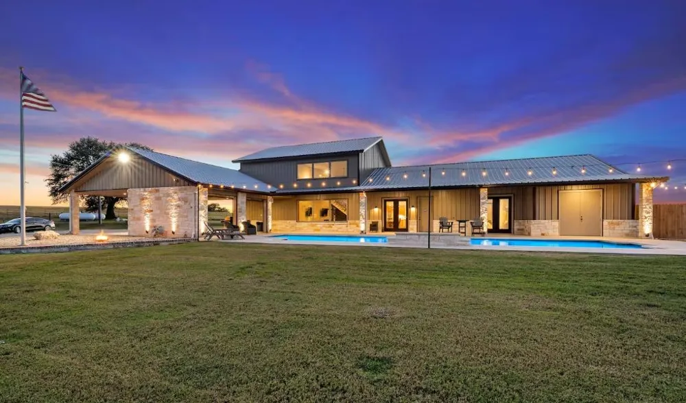 395 County Road 470 Chilton, TX 76632